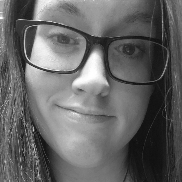 Meet your Posher, Shawna - Picture 2 of 4